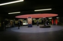 Il mezzanino del metrò in stazione Centrale viene riaperto ai senzatetto